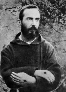 Padre Pio mit Stigmata